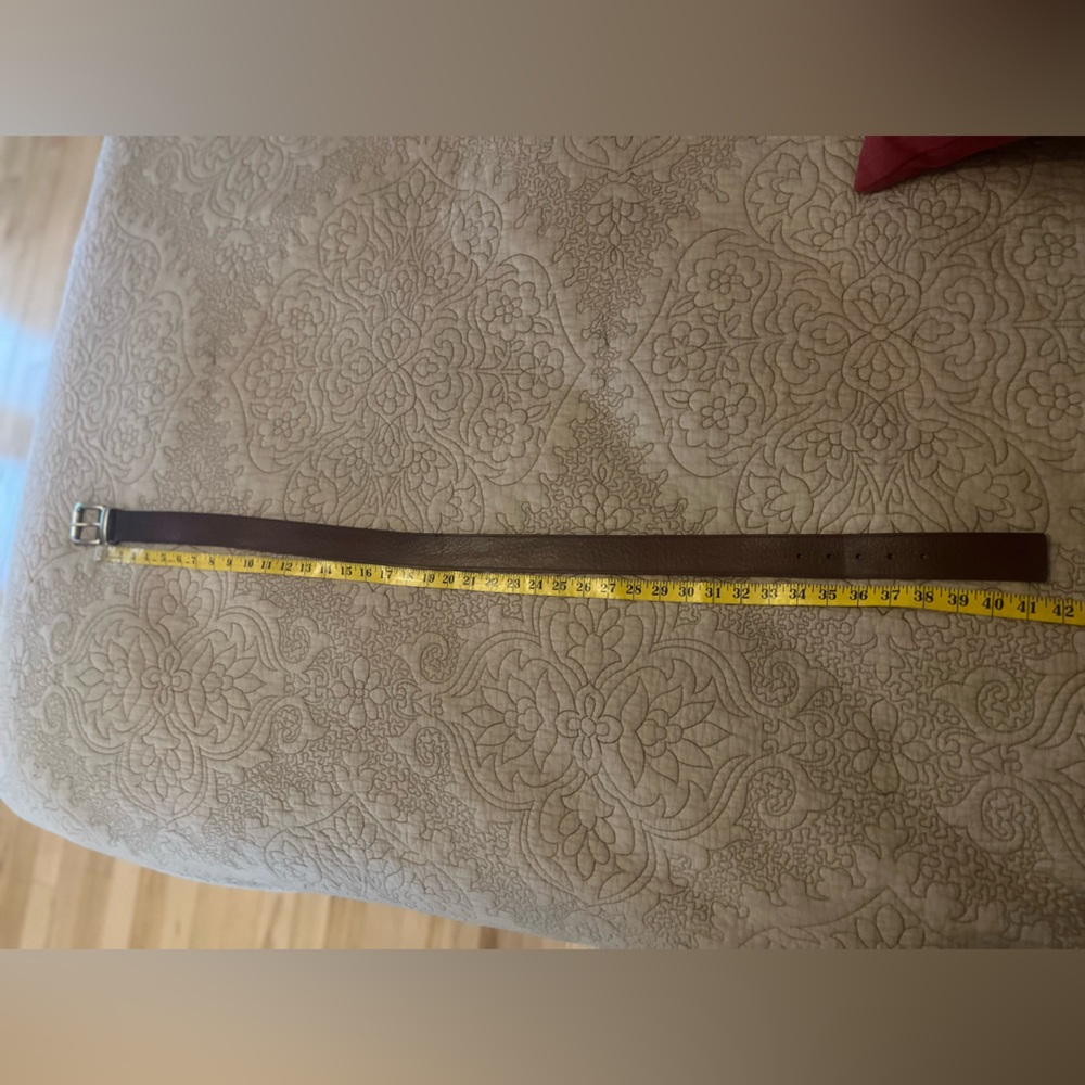 Levi’s Brown Genuine Leather Belt with Silver Buckle, Size 36, (34-38) Like New - Picture 10 of 11